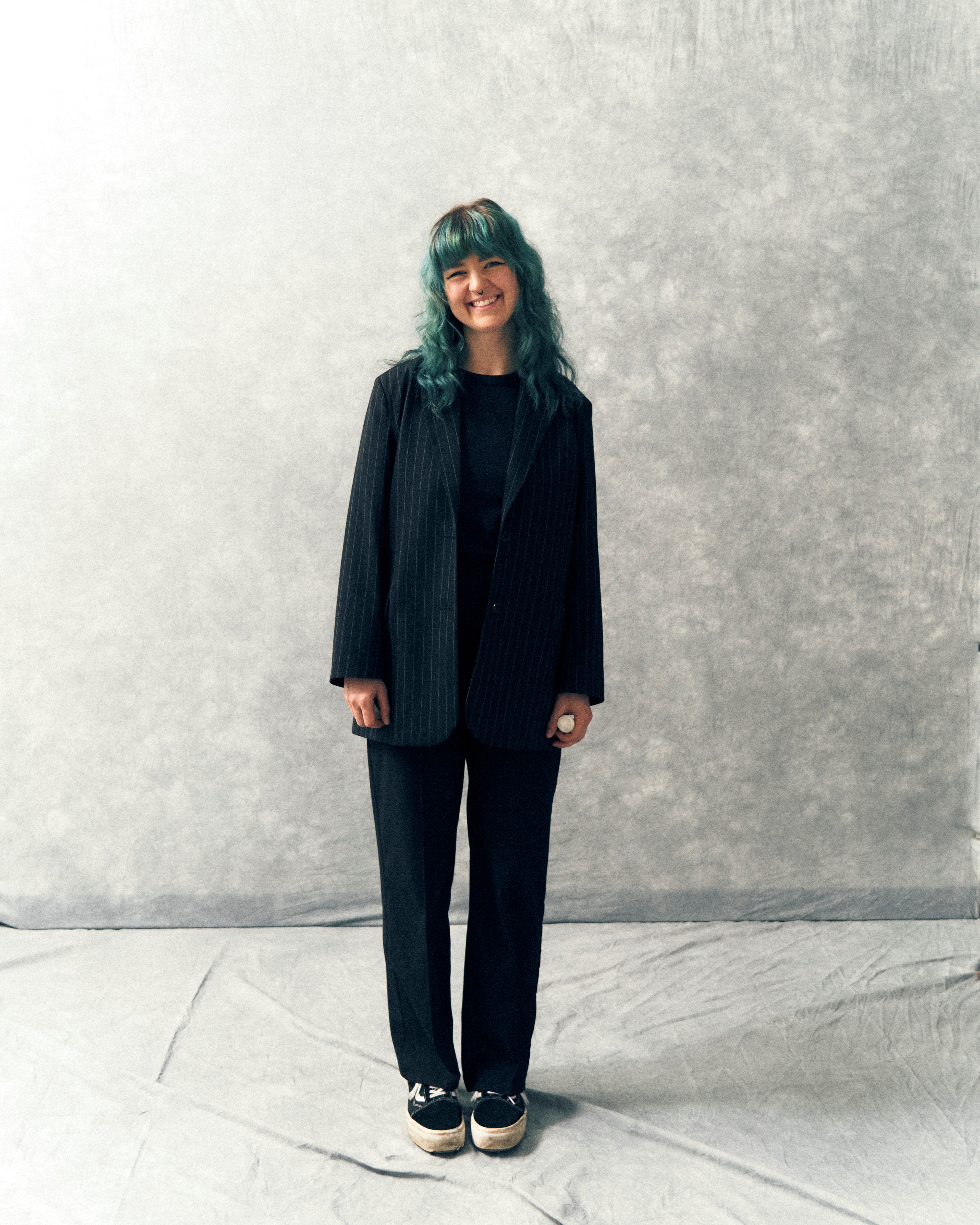 Newcomer: Josephine Winter - artistspool.com